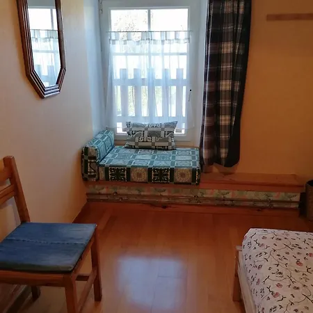 Maison De Pierre Et De Bois Bed & Breakfast *